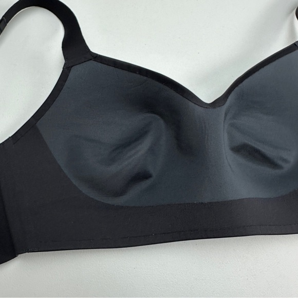 Lululemon Hold True Bra, Black - Picture 13 of 16